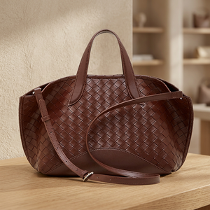 Bolso Tipo Cubo Pugmark Retro Negro de Cuero Genuino Tejido, Ligero, Suave y Duradero, con Correa Ajustable para Hombro/Bandolera, Diseño para Mujer - Product Image 3