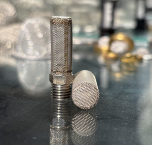 Componentes del filtro del sistema de combustible del automóvil de latón envuelto en el borde, tapa del filtro del inyector de combustible - Product Image 3