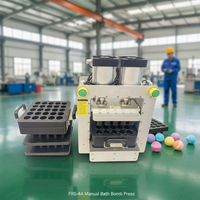 Presse hydraulique à quatre colonnes entièrement automatique avec servomoteur PLC pour la fabrication de bombes de bain et de diffuseurs de vapeur, personnalisation du moule et du logo, garantie de 2 ans