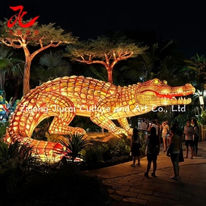 Lanterne personnalisée en forme de <span class=keywords><strong>crocodile</strong></span> de grande taille, étanche, réaliste, sculpture d'animal pour la <span class=keywords><strong>décoration</strong></span> de parcs à thème en plein air et de festivals de lumières - Product Image 4