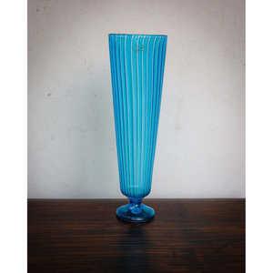 Vase en verre soufflé de Murano bleu clair de la marque Gabbiani, design classique, vase à fleurs en cristal pour la décoration de la maison ou pour un mariage - Product Image 3