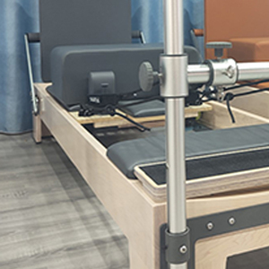 LADYGLOW Meilleures ventes Yoga Pilates Fitness Reformer Machines Haute Qualité Érable Aluminium Cadre Longe Post Pilates Reformer - Product Image 5