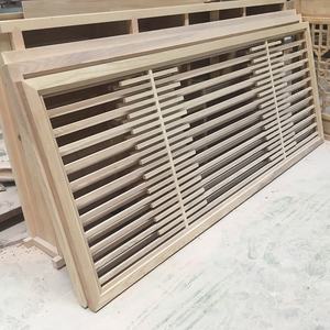 Partition décorative en bois sculpté à la main, décoration de salon, fabriqué à la main - Product Image 1