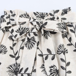 กางเกงขาสั้นลำลองลายดอกไม้สีเบจสำหรับผู้หญิง กางเกงขาสั้นลายดอกไม้แฟชั่นสำหรับฤดูร้อน - Product Image 3