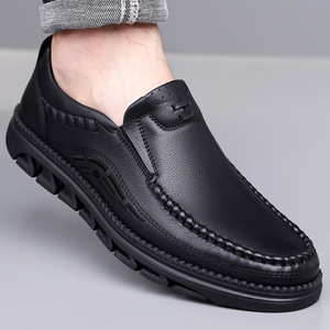 Mocasines de cuero para hombre, sin cordones, con punta cerrada, suela de goma, cómodos, informales de negocios, para todas las estaciones - Product Image 1