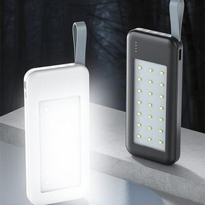 Lampe de camping extérieure et chargeur mobile 10000mAh 30000mAh 10W, batterie externe multifonctionnelle avec logo personnalisé et 4 câbles - Product Image 2