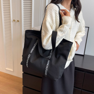 Sac fourre-tout en toile de coton personnalisé avec logo, grand format, design tendance, lavable, durable, idéal pour les voyages et les courses - Product Image 3