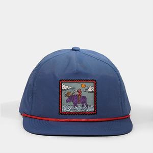 Casquettes Snapback en nylon non structurées à 5 panneaux avec patch tissé personnalisé OEM et cordon, style mode - Product Image 2