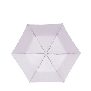 Parapluie pliant manuel compact et léger pour adultes, design européen, en polyester, bicolore, avec 6 baleines en alliage ultra-léger - Product Image 4