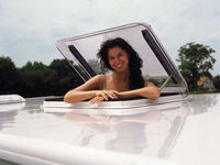 Fenêtre de toit pour camping-car 700*500 en alliage d'aluminium, double vitrage, verre anti-UV, moustiquaire, pare-soleil 70