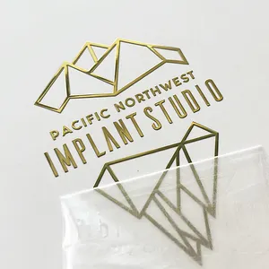 Venda quente de adesivos de vinil 3D UV de luxo à prova d'água para embalagens com logotipo personalizado em ouro e prata