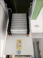 Échelle extensible intérieure en acier semi-automatique Escalier de grenier pour villas Duplexes Escalier télescopique pliant invisible