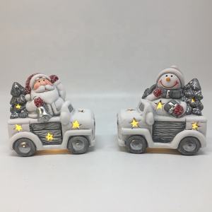 Artisanat et cadeaux en céramique de Noël, Père Noël conduisant un <span class=keywords><strong>train</strong></span> avec un modèle de bonhomme de neige - Product Image 6