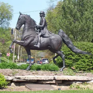 Estatua de bronce personalizada de fábrica de estilo occidental, estatua de mujer de tamaño real con caballo