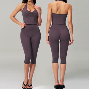 Ensemble 2 pièces de sport pour femme : Brassière de sport dos nu et Legging Capri 3/4 pour l'entraînement, le fitness, le yoga et le streetwear - Product Image 1
