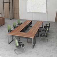 Table de collaboration de luxe pour cadres avec station de charge intégrée et goulottes de câbles, de qualité professionnelle, élégante, pour bureaux gouvernementaux