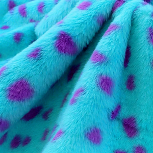 Tissu en fausse fourrure polaire en flanelle à pois 100 % polyester pour vêtements, jouets, textiles de maison, couvertures et manteaux – Vente en gros - Product Image 1
