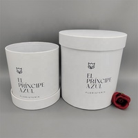 Boîte cadeau ronde en carton blanc pour la Saint-Valentin avec logo personnalisé en feuille d'or, matériaux recyclés, épaisseur 3 mm