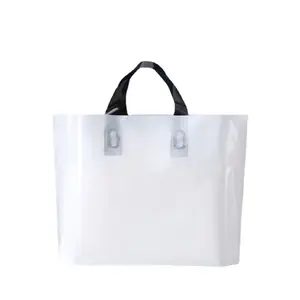 Bolsa de plástico con logotipo personalizado para ropa, bolsas de plástico de diseño libre de gran volumen con asa, bolsas de compras