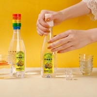 Innovatieve honingdrank met natuurlijke honing en fruitsap, kant-en-klaar drankje