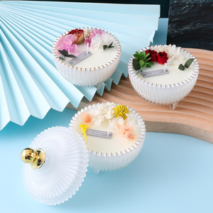 Ensemble de bougies piliers parfumées à la soja écologiques et artisanales avec boîte cadeau pour la maison et l'hôtel, utilisation en <span class=keywords><strong>vacances</strong></span> - Product Image 6