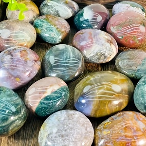 หินโอเชียนแจสเปอร์ทรงรีขัดเงาธรรมชาติสำหรับการบำบัดด้วยคริสตัล ขายส่ง เหมาะสำหรับตกแต่งบ้านอย่างมีเอกลักษณ์และเป็นของขวัญในวันหยุด - Product Image 2