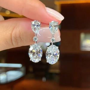 Orecchini a Goccia Grandi per Donne, Accessorio Semplice per Uso Quotidiano, Gioiello di Moda per Outfit - Product Image 2