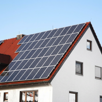 Panneau solaire tout noir 550W 580W, type N, TOPCon, demi-cellule, monocristallin, module PV, système solaire résidentiel pour toiture