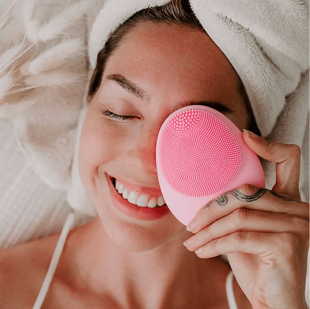 Home Use 2025 Trending Products Sonic Facial Cleansing Brush Electric Silicone Face Cleaning Brush