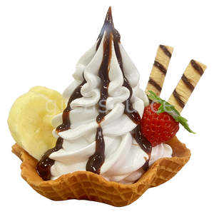 Tazón de Plástico Hecho a Mano para Helado, Postre, Modelo Realista de Helado Suave con Chispas de Chocolate, Palitos de Oblea de Plátano y Fresa - Product Image 1