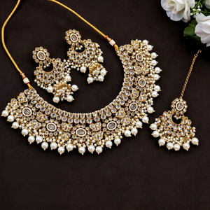 Parure de collier ras-du-cou de mariée Kundan ethnique traditionnelle indienne, plaqué or, motif floral, strass en cristal, perles vert menthe - Product Image 1