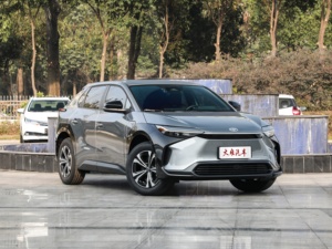 Toyota BZ4X EV 2022, SUV haute performance, 5 portes, 5 places, autonomie de 400 km, prix de gros, commande en gros, véhicule à énergie nouvelle - Product Image 3