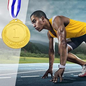 Medallas Deportivas de Maratón Personalizadas al por Mayor, Fabricadas en Aleación de Zinc con Baño de Oro 3D, Diseño Antiguo/Moderno - Product Image 4