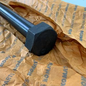 สลักเกลียวหัวหกเหลี่ยม 01010-61695 สำหรับรถตักล้อยาง WA480-5 ขนาด M16x2.0x95 มม. เกรด 10.9 ชุบสังกะสีแบบเกล็ด สำหรับงานหนัก คุณภาพเทียบเท่า OEM ยี่ห้อ MiBo จากญี่ปุ่น - Product Image 1