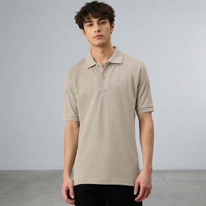 Polo à manches courtes en piqué de coton beige pour homme, coupe classique, couleur unie, décontracté, respirant, design tricoté - Product Image 3