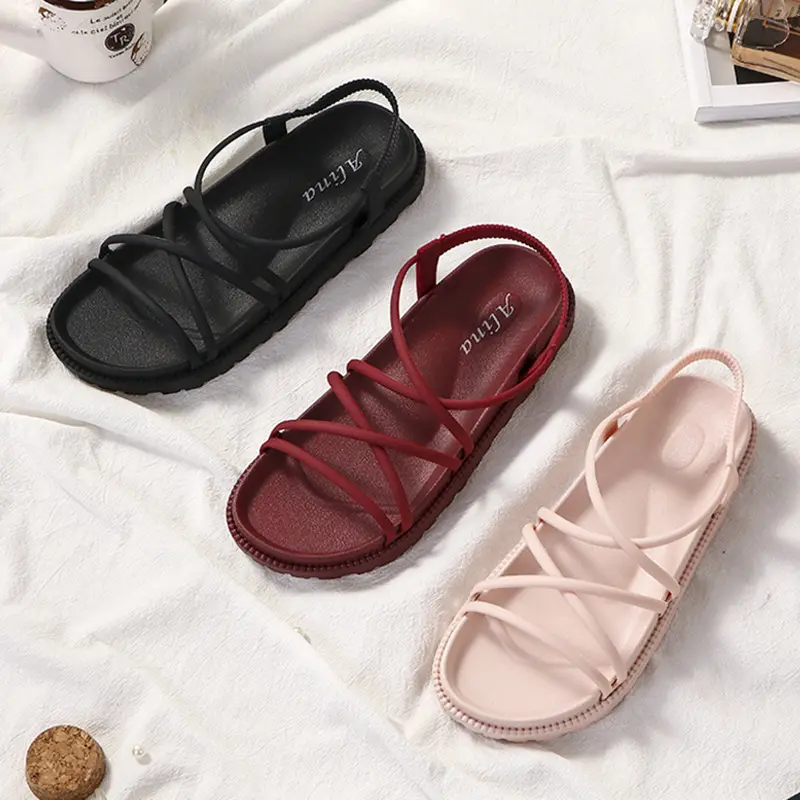 Sandali alla moda semplici pantofole firmate con piattaforma piatta stile romano tradizionale Casual goditi la vita sandali in gelatina di PVC per le donne