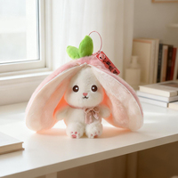 Schattig transformeerbaar fruitkonijn knuffel, zacht en pluizig, ideaal als tasbedel, cadeau en voor dagelijkse stressverlichting.