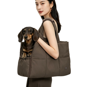 Sac de transport pour animaux de compagnie de grande capacité, résistant à l'eau, sac de transport de luxe pour animaux de compagnie, accessoires pour animaux de compagnie - Product Image 1