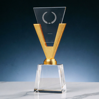 Trophée personnalisé en cristal doré en forme de V pour le 60e anniversaire, trophées, médailles et plaques commémoratives pour les entreprises