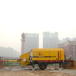 Bomba de Concreto Hidráulica JIUHE, Mini Bomba de Concreto China, Bomba de Remolque para Construcción Multiusos - Product Image 4