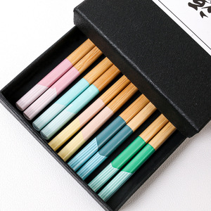 Palillos de Bambú de 24 cm, Color Sólido, Ecológicos, para Uso Doméstico, en Caja de Regalo - Product Image 1