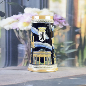 Chope à bière en céramique classique allemande Porte de Brandebourg Berlin Emblème de l'ours Souvenir de collection Tasse à vin Bière Cadeau pour bar à domicile - Product Image 1