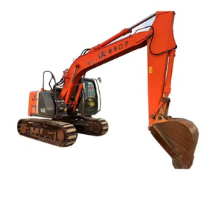 รถขุดตีนตะขาบฮิตาชิ ZX135 มือสอง ขนาด 13.5 ตัน พร้อมเครื่องยนต์อีซูซุ และชิ้นส่วนเกียร์ ระบบไฮดรอลิก - Product Image 1