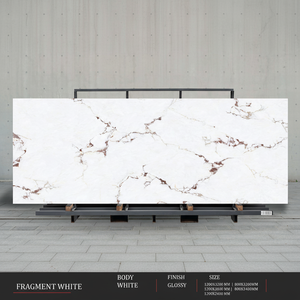 Styling vertical contemporain utilisant des panneaux muraux en porcelaine brillante de 800x3200 mm - Product Image 1