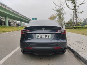 Tesla Model Y <span class=keywords><strong>2024</strong></span> d'occasion, SUV électrique à propulsion arrière, batterie LFP de 60 kWh, autonomie de 554 km, pilotage automatique, bien entretenu, prêt à être expédié - Product Image 3