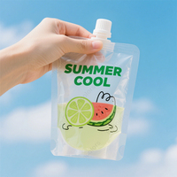 Sacs souples personnalisés en plastique imprimé avec bec verseur pour jus de fruits, liquides alcoolisés, eau minérale, et autres liquides alimentaires, réutilisables, pour stand et coin.
