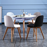 Table à manger moderne de petite taille avec pieds en bois, plateau double couche, haute qualité, personnalisable pour salle à manger, café