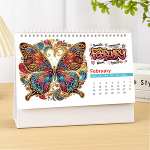 Carta del calendario con pittura a diamante animale 2026-12 pagine con disegni di gufo, <span class=keywords><strong>pavone</strong></span>, farfalla, lupo e cavallo - Product Image 5