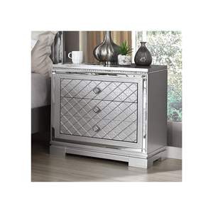 DB Furniture Nightstand Mesita de noche Cajón de joyería oculto Chrome Square Knob Cargador USB Acabado plateado para apartamento Dormitorio - Product Image 1