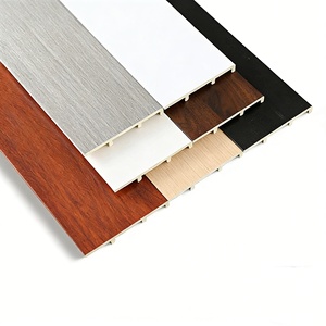 Plinthe <span class=keywords><strong>en</strong></span> PVC imitation <span class=keywords><strong>bois</strong></span> de bonne qualité, matériau WPC, installation rapide, style minimaliste pour projets hôteliers - Product Image 3